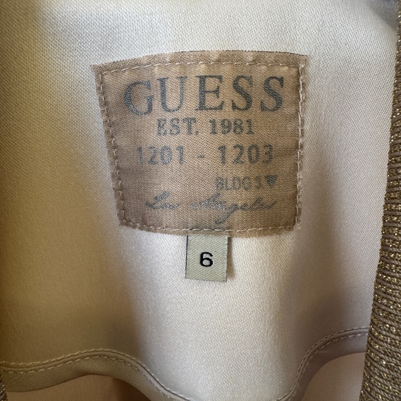 One button blazer size 6 - Picture 3 of 5